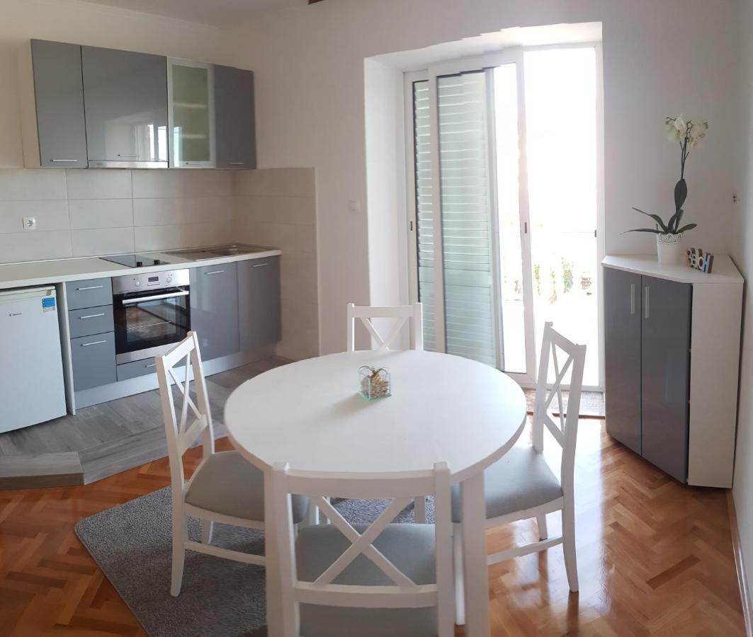 라브 Anka Bunic B&B 외부 사진